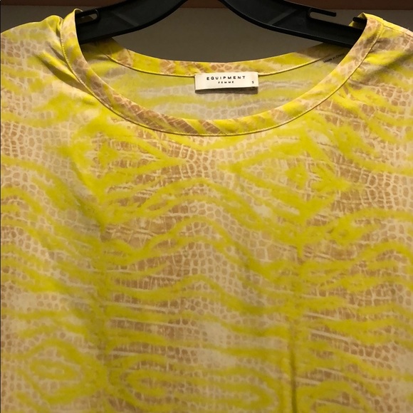 Equipment Riley top small - Picture 2 of 3